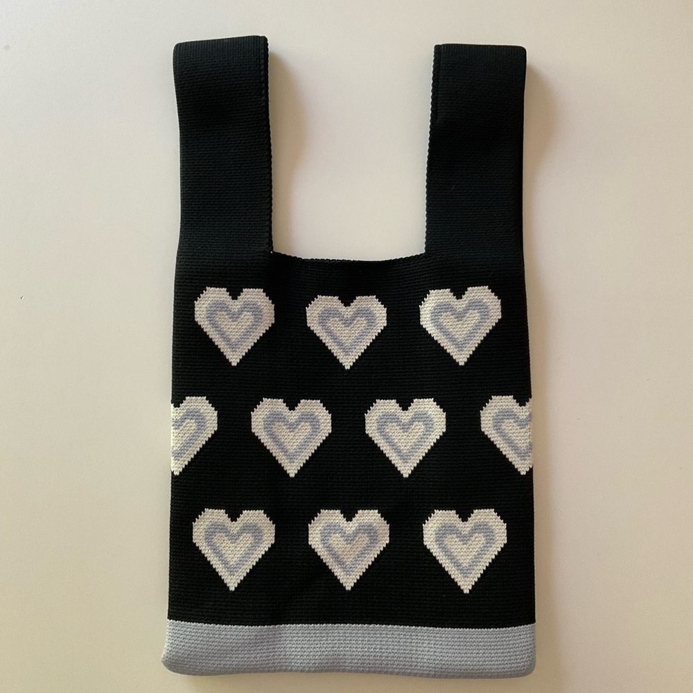NEW Knit Woven Stretchy Fabric Bag Small Purse Handles Wrist Loop Hearts Black